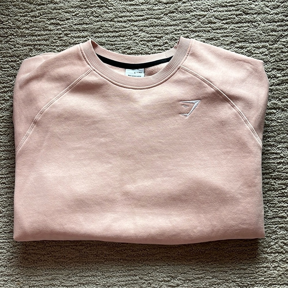 GYMSHARK crewneck NWOT size L
